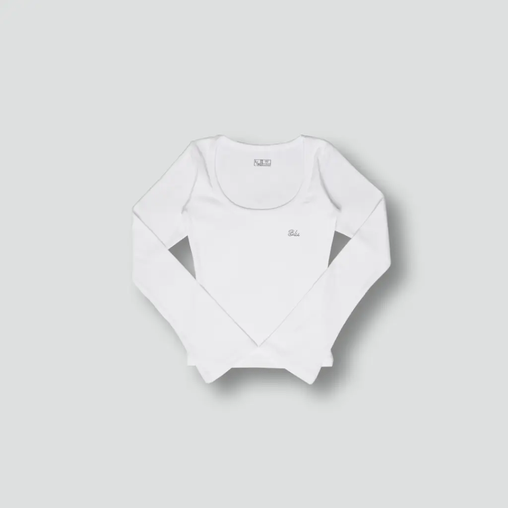 long sleeve squake tsagaan.webp