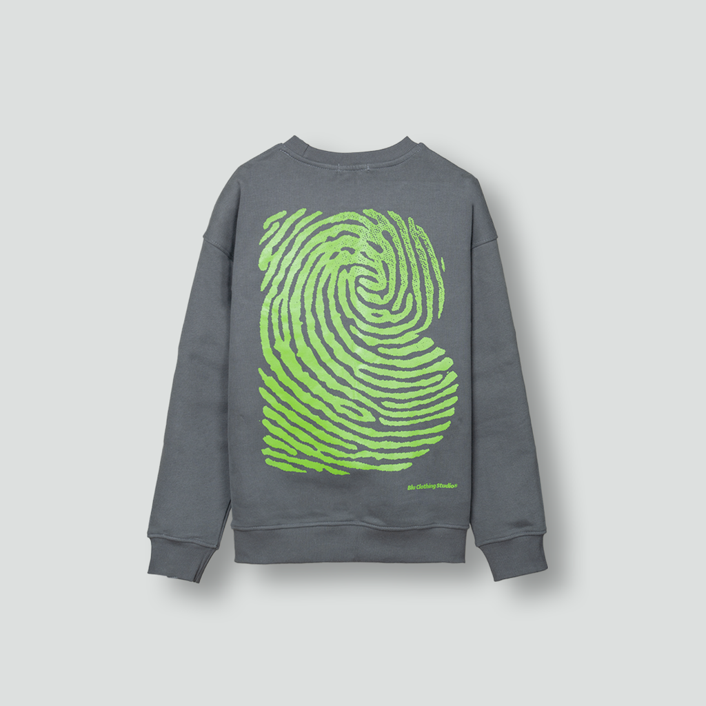 huruunii hee back.webp