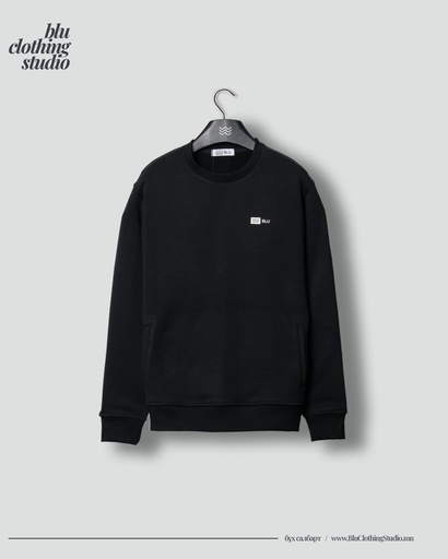 Sweatshirt with pocket